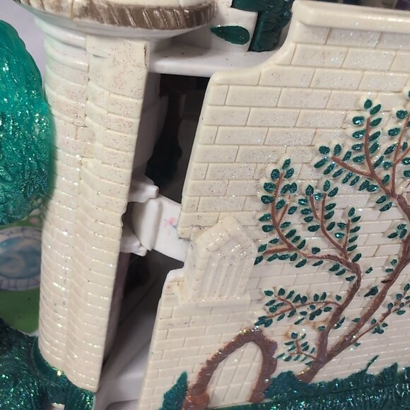 1998 Trendmasters Castle Beauty and the Beast Vintage Polly Pocket READ AS IS - Picture 15 of 16